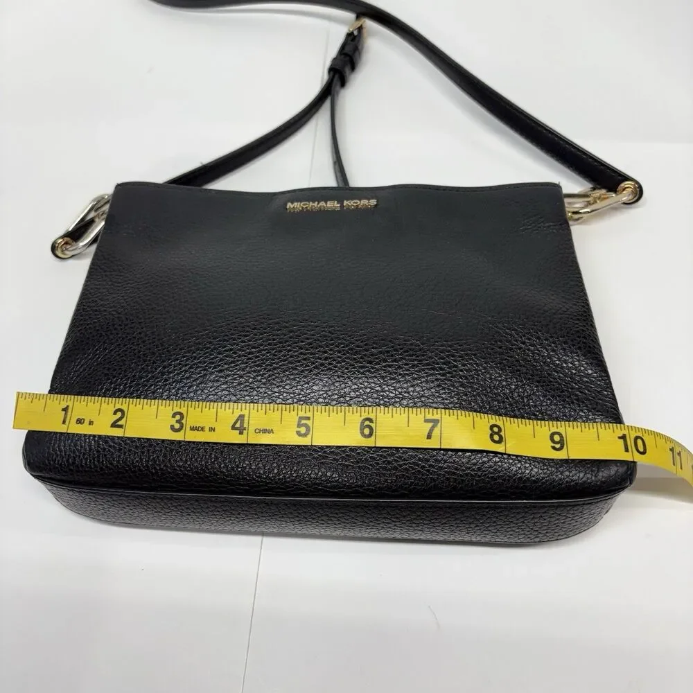 Michael Kors Trisha Medium Crossbody Bag Black Pebbled Leather Sectioned Luxe